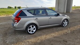 Kia ceed sw 2009, 2,0 CRDI, 6MP, 236100 km - 6