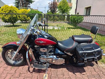 Suzuki C 800 Intruder - 6