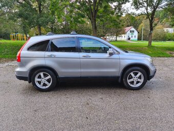 Honda CR-V 2.2   REZERVOVANE - 6