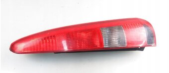 Zadné svetlo na Ford Fusion - 6