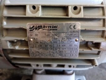 Predám trojfázový elektromotor 2.2kw. - 6