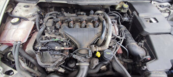 Predám Volvo V50 2.0D Automat - 6