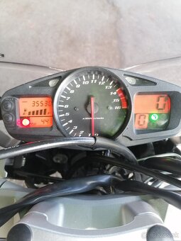 Suzuki gsr 600 - 6
