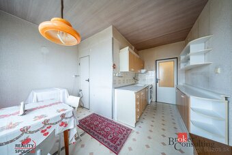 Na predaj 4 izbový byt v centre mesta Lučenec - 6