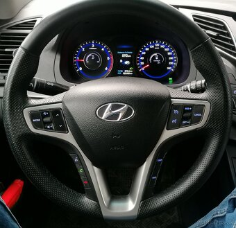 Hyundai i40 1.7 crdi 100kw - 6