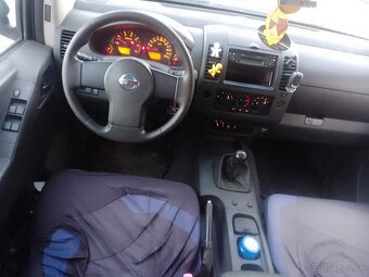 Predám Nissan Navara D40 4x4 ročník 2007 - 6