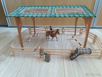 Schleich - Jazdecký areál s koňom - 6
