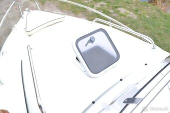 Predám kajutový motorový čln, loď - 6