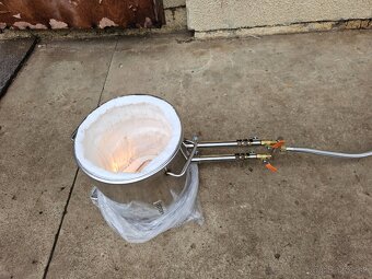 Plynová pec na tavenie / plynová vyhňa - 6