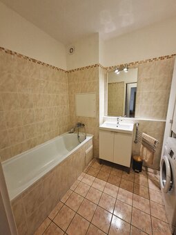 PREDAJ - 3. izbový byt - Sputniková ul. - 6