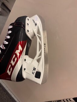 BRUSLE CCM JETSPEED FT 475 VEL. 33,/5/1 D - 6