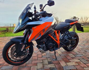 KTM SuperDuke 1290 GT - 6