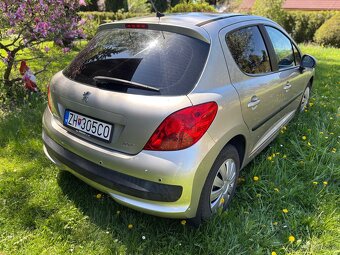 Peugeot 207 1.4 E, r. v. 2009 - 6