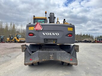 Kolový otočný bagr VOLVO 160C - 6