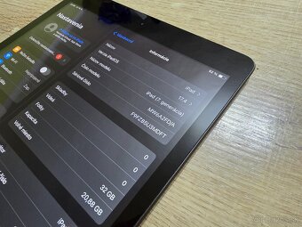 Ipad 7 32gb plnefunkcny na displeji su len jemne skrabanceky - 6
