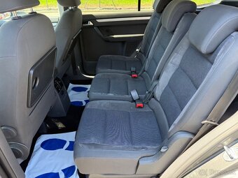 ► VW TOURAN 2,0 TDI-103 kW, 7 MÍST, NAVI, AUTOM. PARKOVÁNÍ ◄ - 6