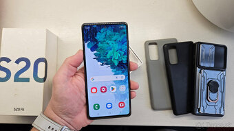 Samsung Galaxy S20 FE + obaly - 6