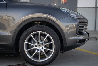 Porsche Cayenne 4x4 AT/8 - 6