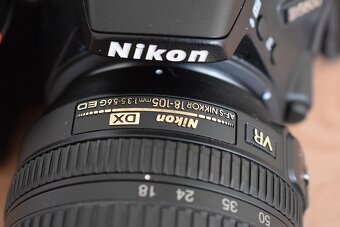 Nikon D5600 - wifi BT - dotyk. displej AF VR objektiv 18-105 - 6