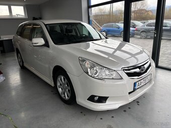 Subaru Legacy Wagon 2.0 i VA CVT 172000km 2010 - 6