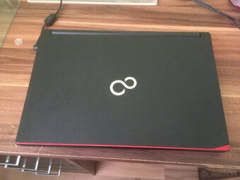 Predám Fujitsu Lifebook E 544 series - 6