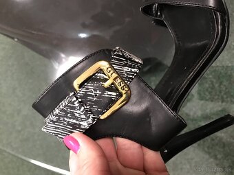 NOVÉ GUESS originál damske sandálky 38 - 6