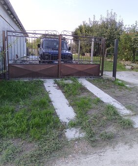 Pozemok 924m2+ garaž 59m2 Medveďov len 60 km od centra BA - 6