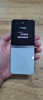 Samsung Z flip 5 - 6