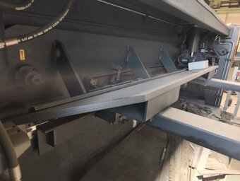 Prodávám Použité CNC tabulové nůžky HACO HSLX 3008, r. v. 20 - 6