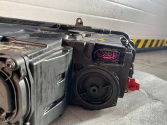 Audi A8 D4 - Lavé predné svetlo Matrix, OE 4H0941783 - 6