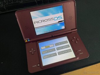 Nintendo DSi XL - 6
