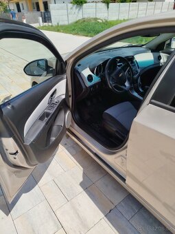 Chevrolet Cruze 2011, 2.0 TDi, 120 kw - 6