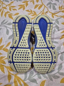 Nike Structure 25 - 6
