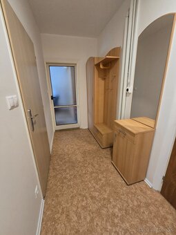 Ponúkam na prenájom 1. izbový byt s balkónom na sídlisku Záp - 6