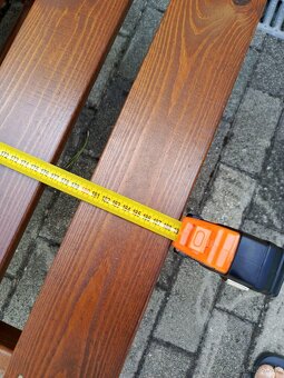 Predám záhradné polohovateľné ležadlo z masívneho dreva - 6