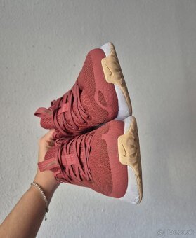 Nike Legend React 2 W dámske tenisky - 6