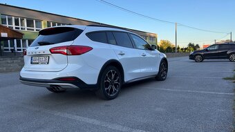 Ford Focus Active 2.0 EcoBlue A/T - 6