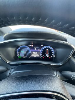 Toyota corola Combi 1,8 hybrid - 6