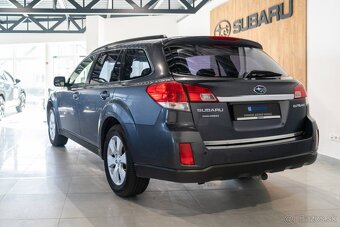 Subaru Outback 2.5 CVT VA - 6