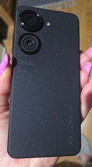 Asus zenfone 9 8/256 - 6