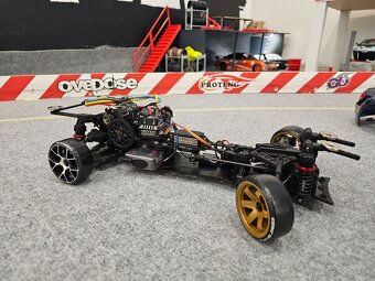 RC drift auto Sakura D6 - 6