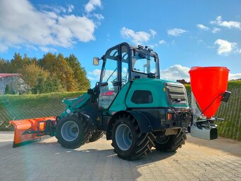 nakladač, kloubák, motor 50 Hp Kubota, 4 válce, - 6
