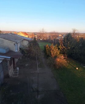 Na predaj rodinný dom so záhradou 1400 m2, obec Dvorníky. - 6