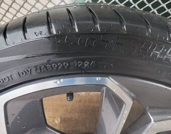 225/40 R19 letne pneu 4ks - 6