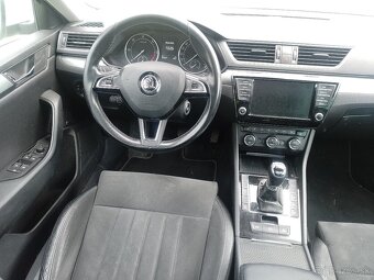 Predám 4x4 Škoda Superb 3 combi ročník 2016 DSG - 6