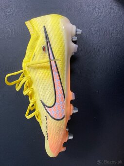 Predám originálne kopačky nike žltej farby - 6