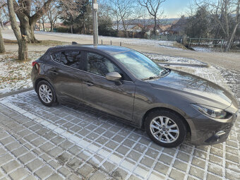 Mazda 3 - 6