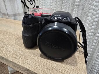 Fujifilm finepix S2000HD 40e - 6