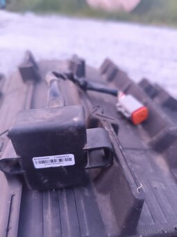 Predám snežné pásy Apache 360 Can am - 6