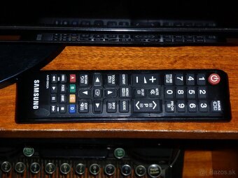 Predám FullHD LED televízor Samsung UE32EH5000 - 80cm - 6